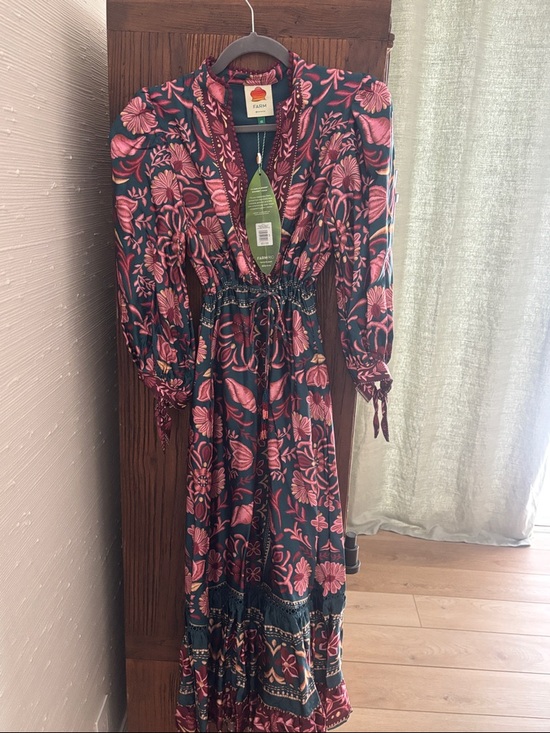 FARM Rio Dresses & Skirts - NWT FARM Rio Teal and Pink Floral Midi Dress